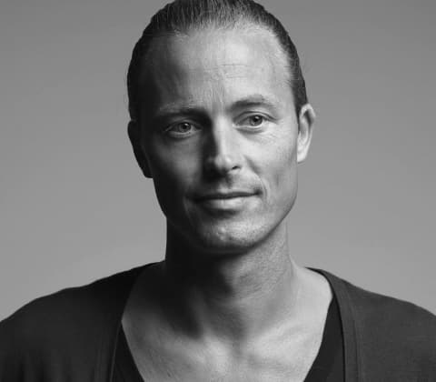 A portrait of Aldo Bakker