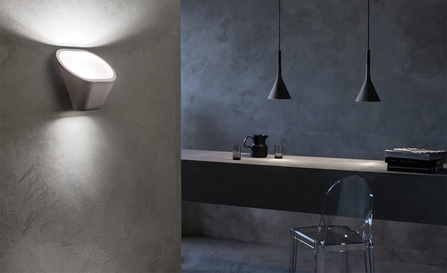 aplomb wall lamp