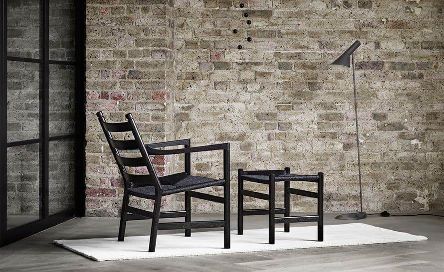 ch44 easy chair