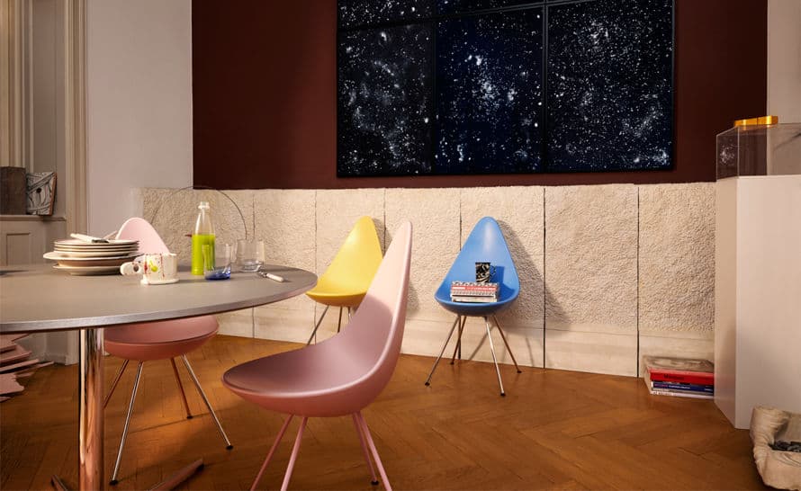 drop chair plastic