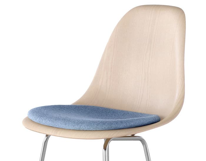 eames&reg; molded wood stool with seat pad