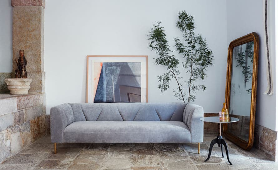 gates sofa 054