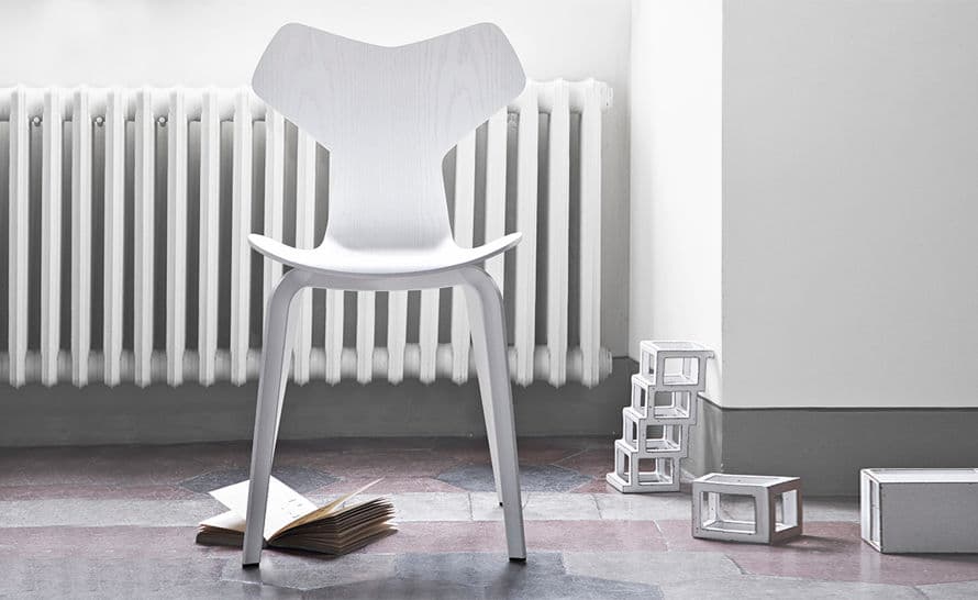 grand prix chair with wood legs