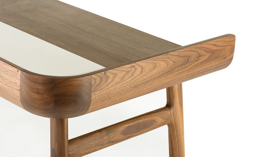 harold desk 106