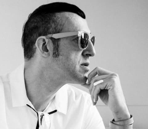 A portrait of Karim Rashid