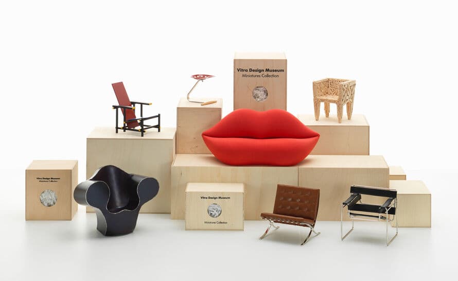 Miniature Karuselli Chair