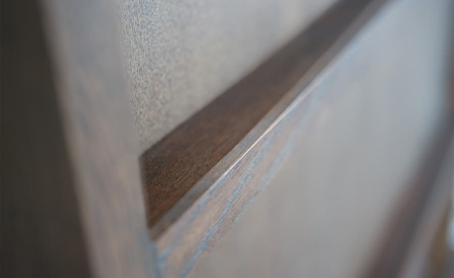 oblique shelf