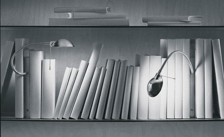 Oskar Bookshelf Lamp