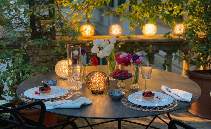 planet mini table lamp