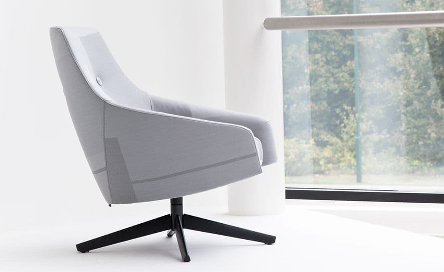 puk low lounge chair