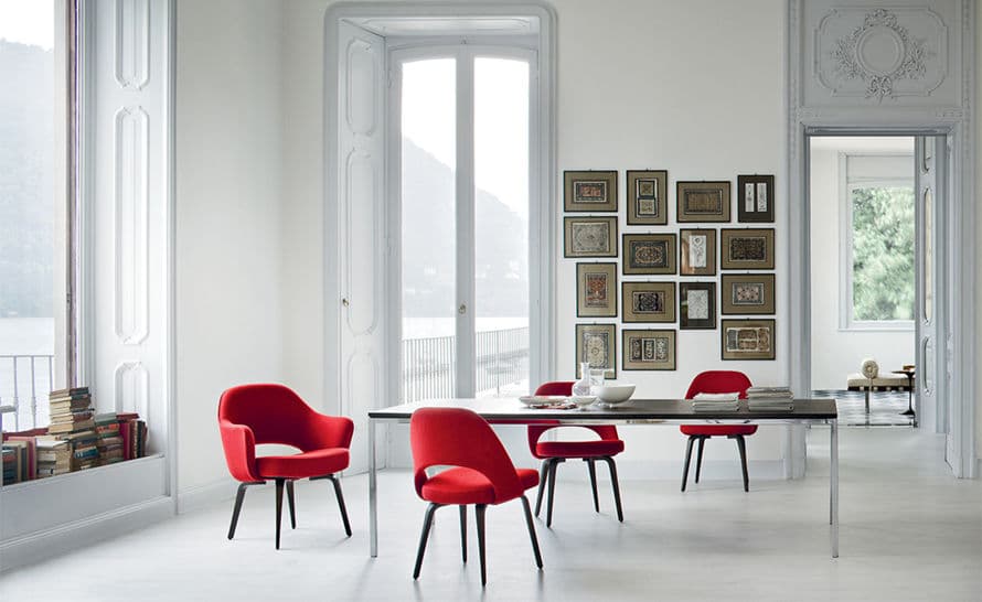 saarinen executive arm chair with wood legs