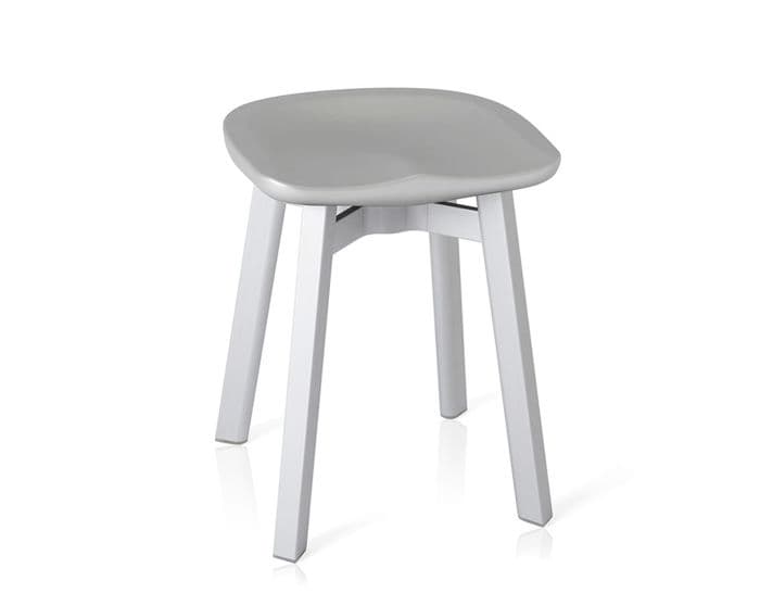 su small stool with plastic seat