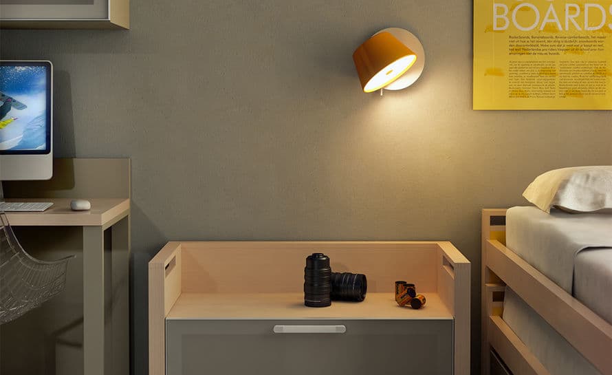 tam tam a wall light