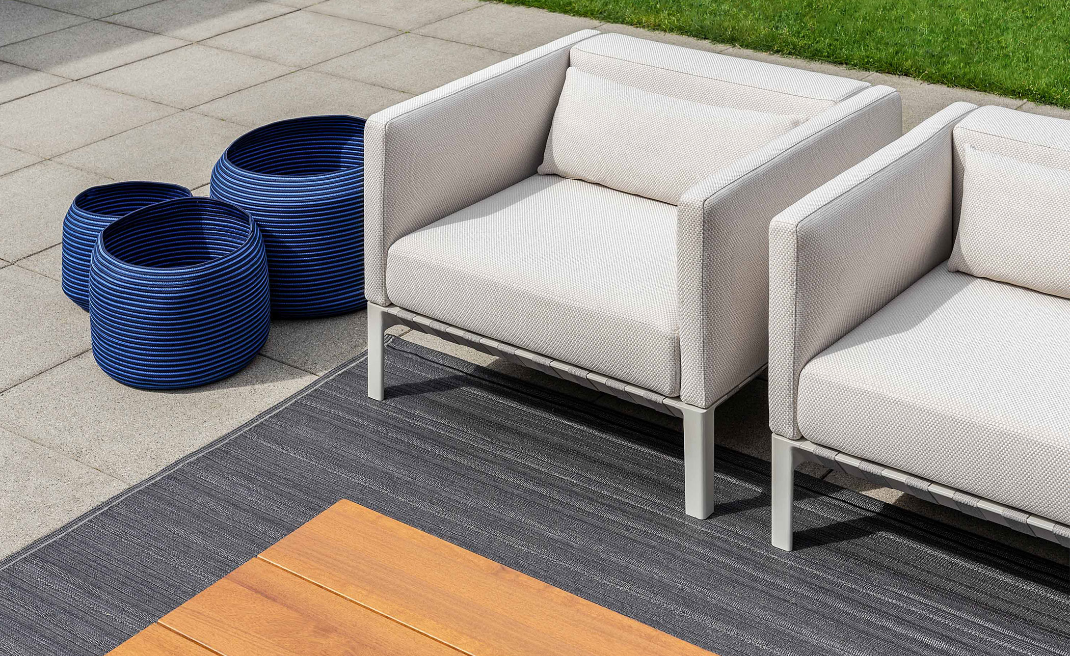 able outdoor large sofa with chaise