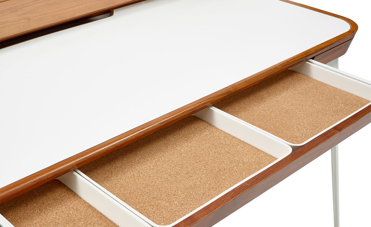 airia™ desk