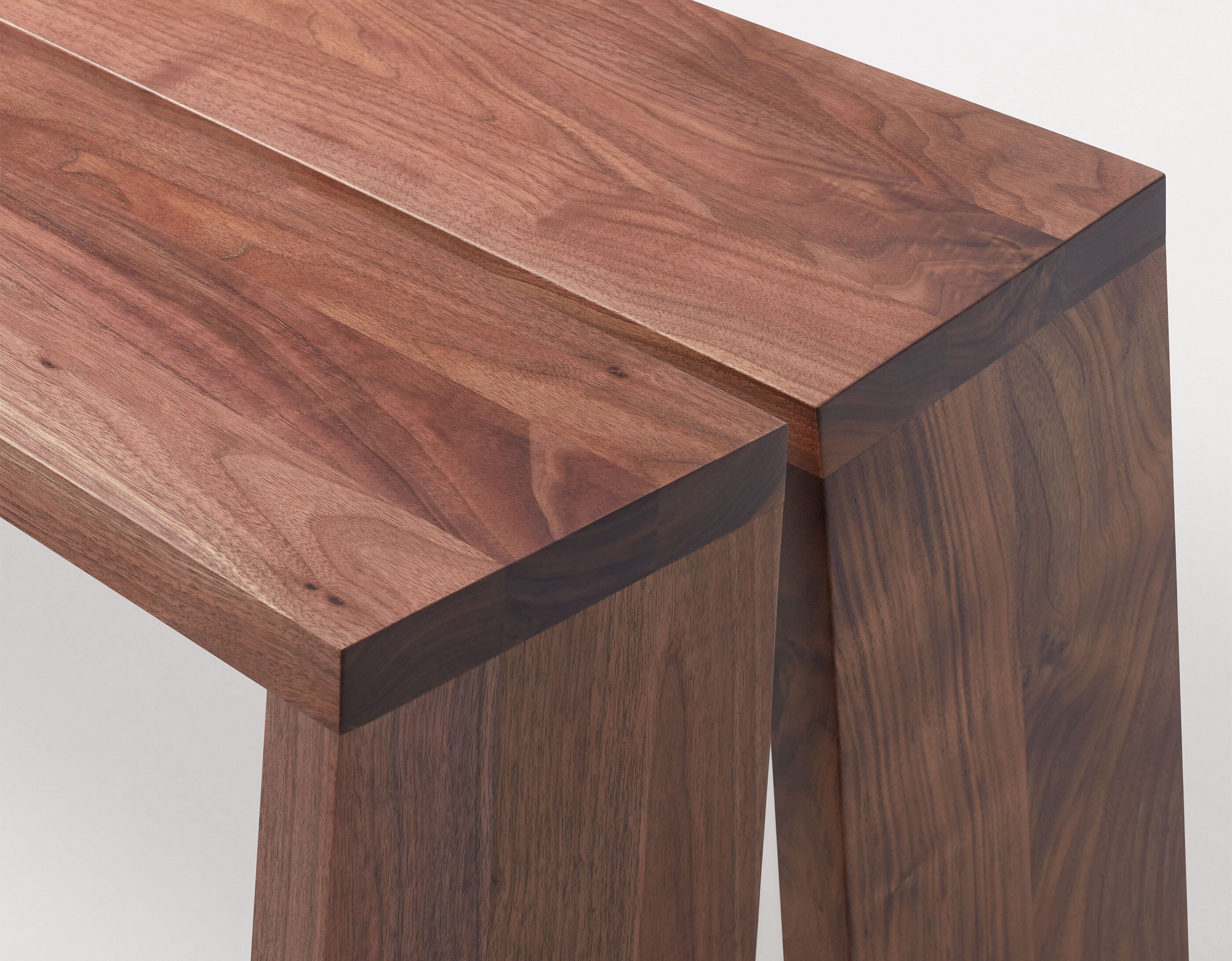 amicable split bench