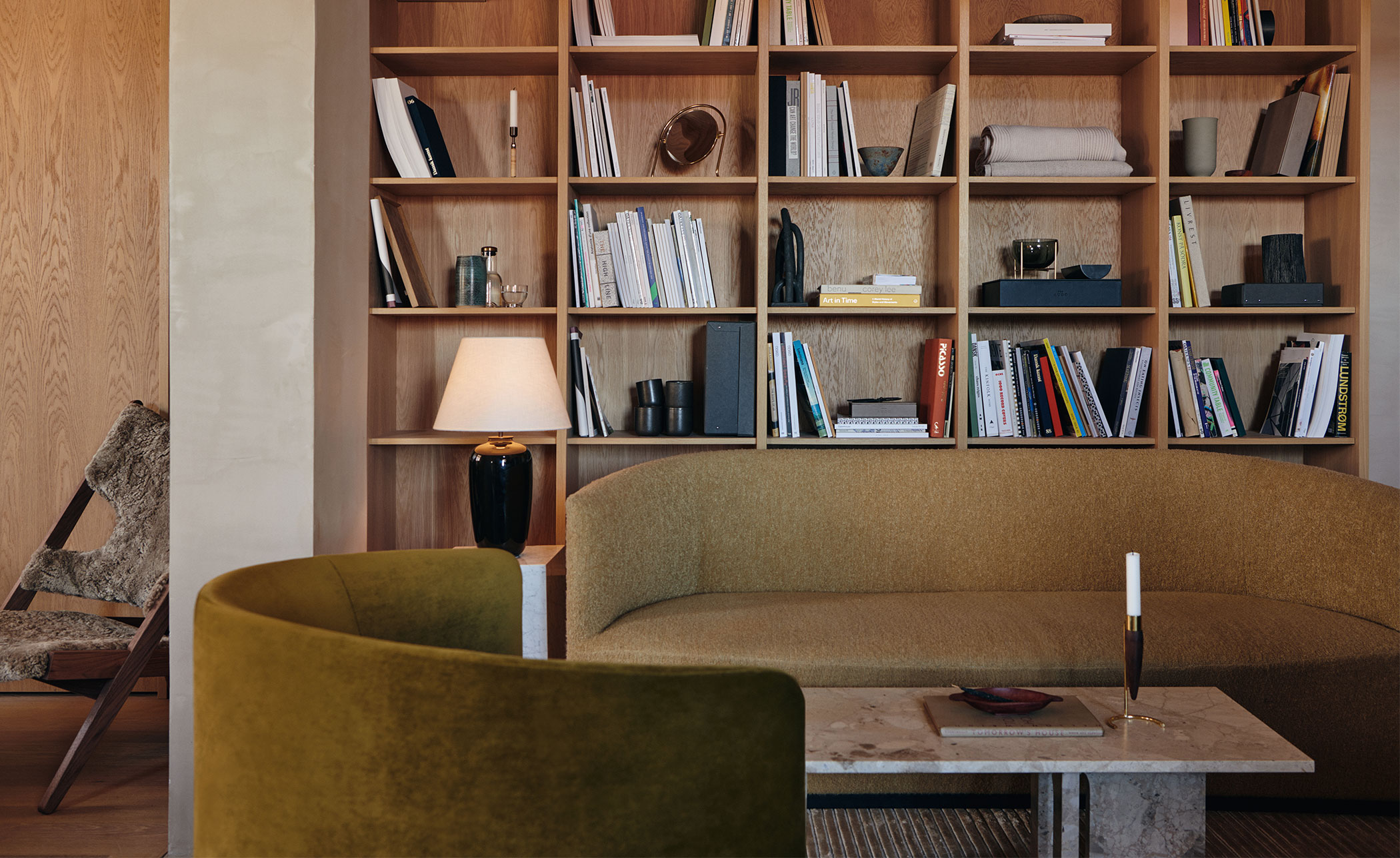 Androgyne Lounge Table