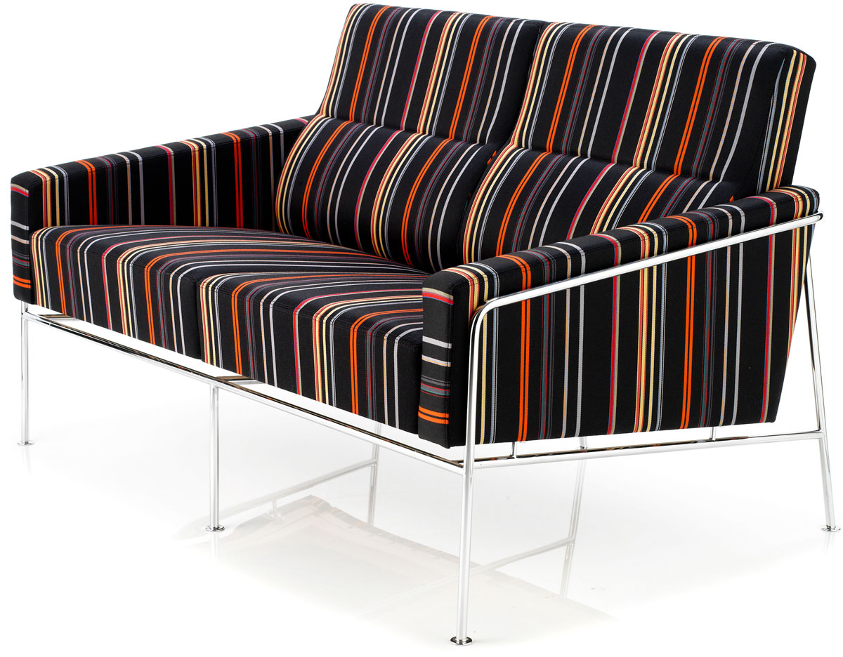 arne jacobsen series 3300 2 seat sofa