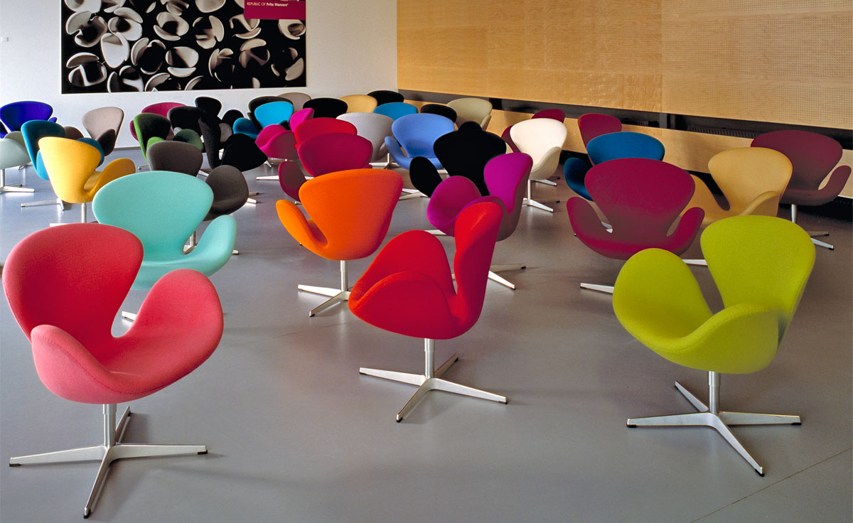 arne jacobsen swan chair