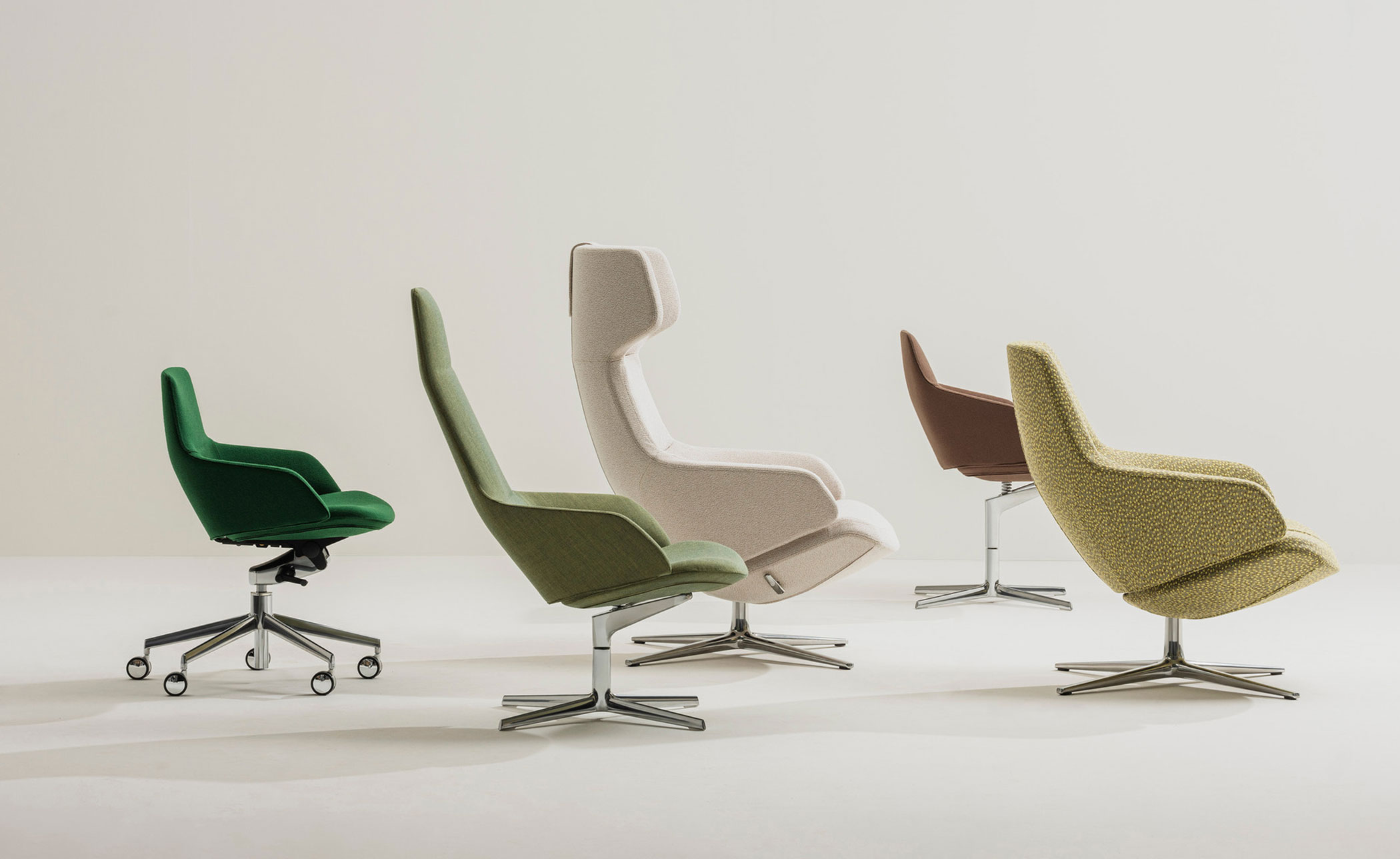 Aston Club Low Back Lounge Chair