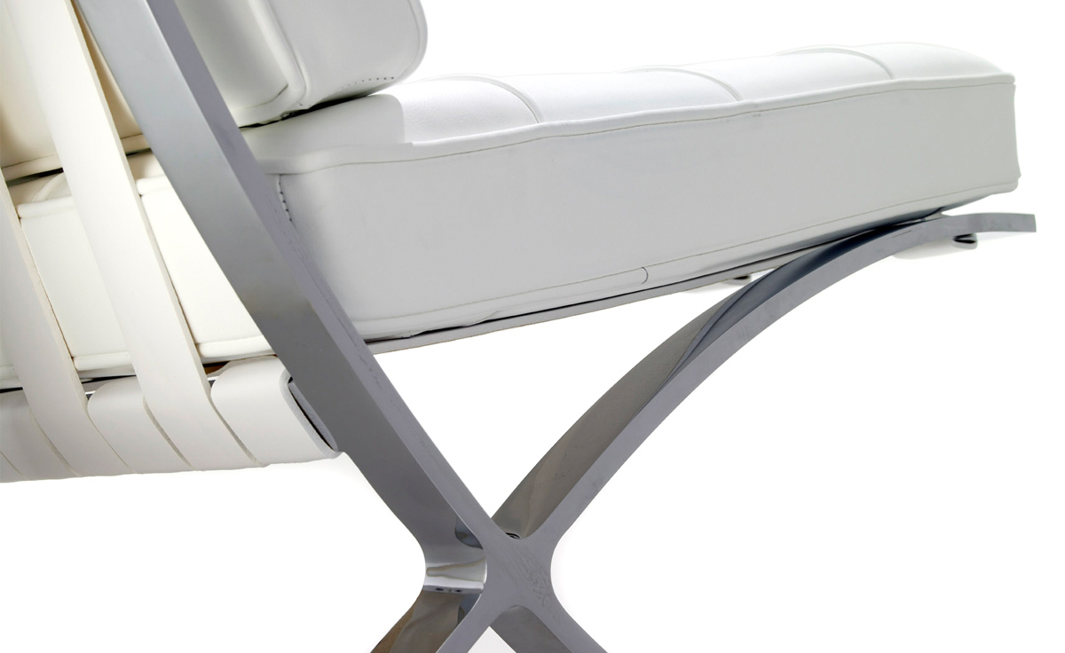 barcelona chair chrome plated