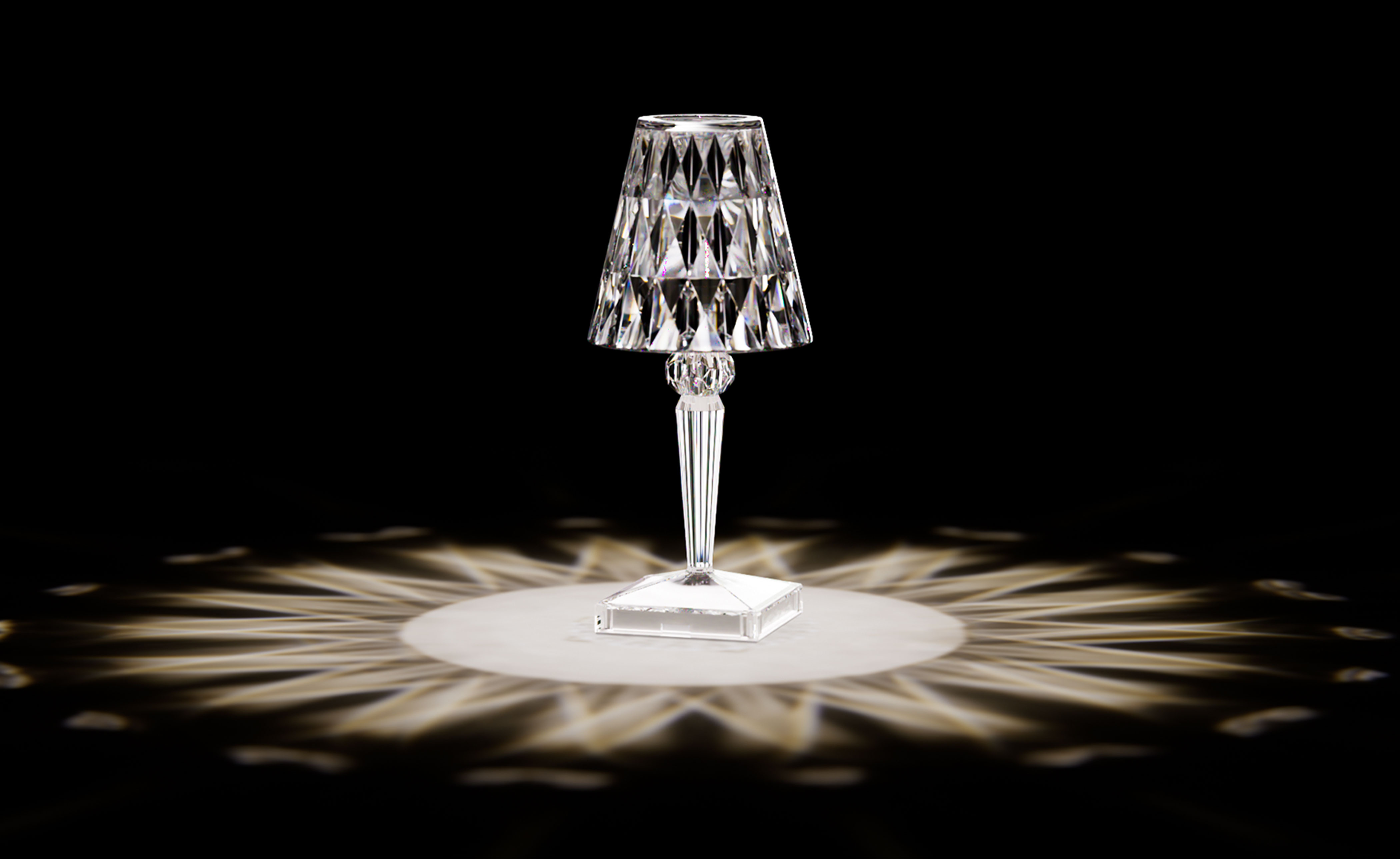 Battery Table Lamp