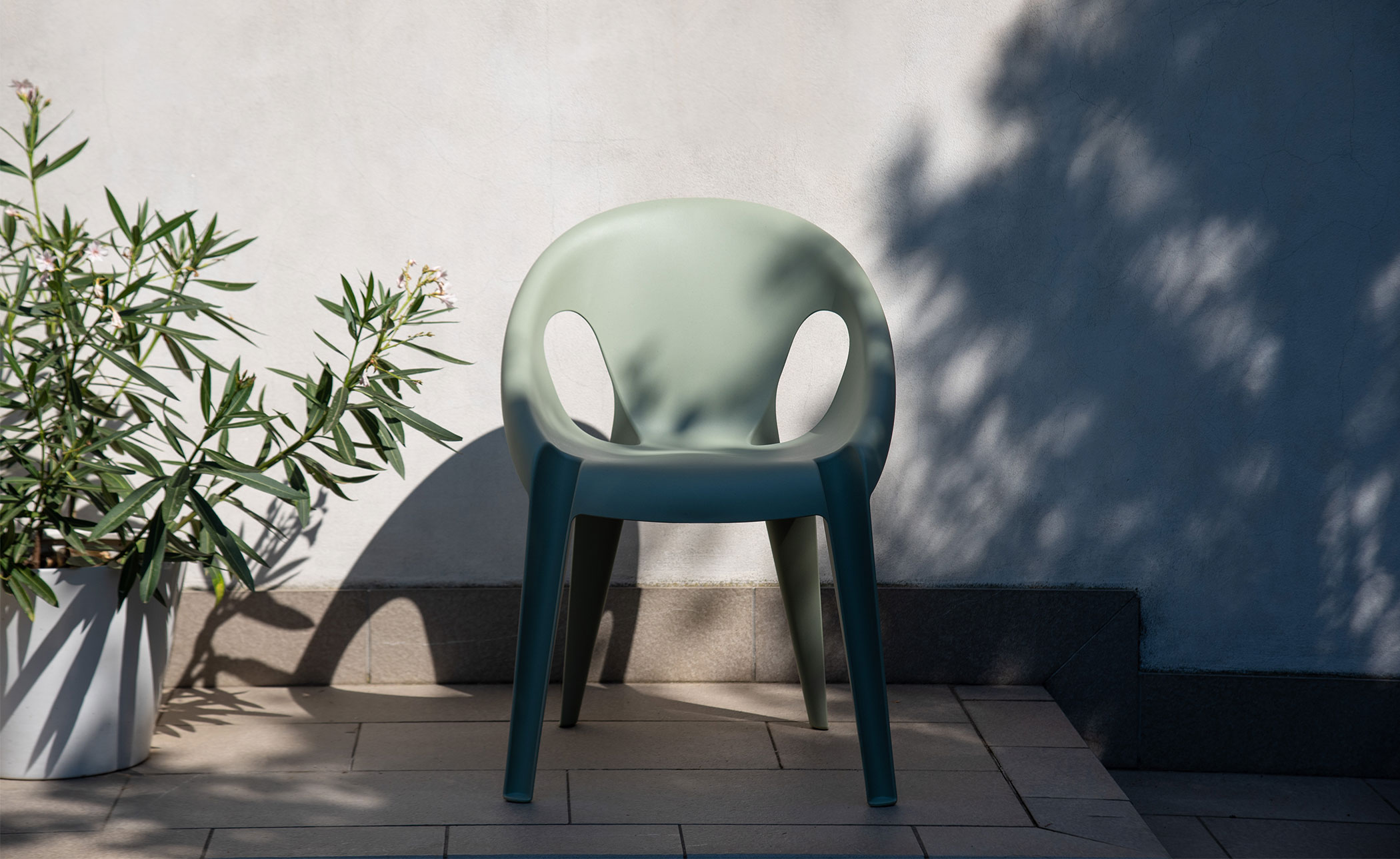 Magis Bell Stacking Chair