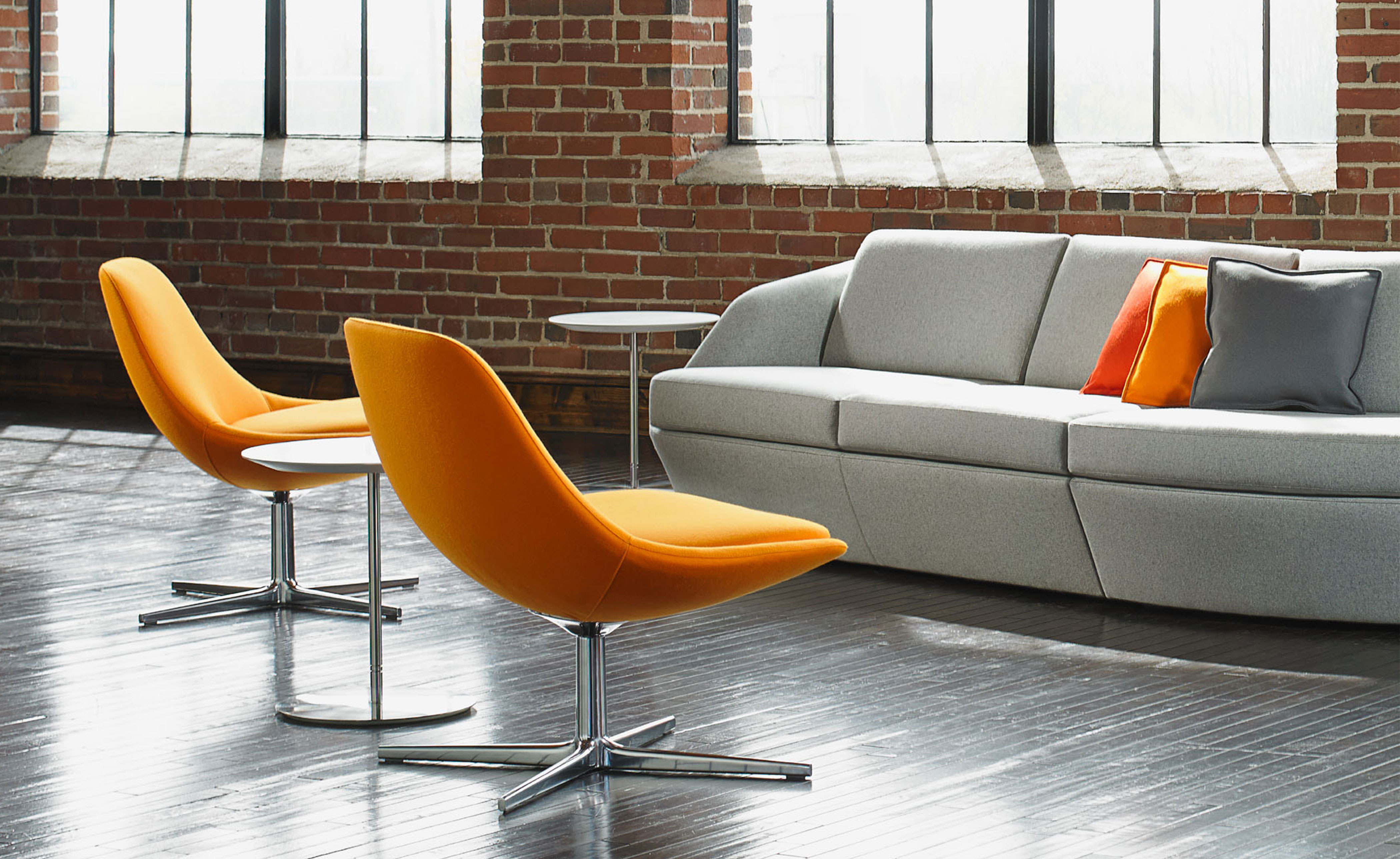 Chiara Swivel Lounge