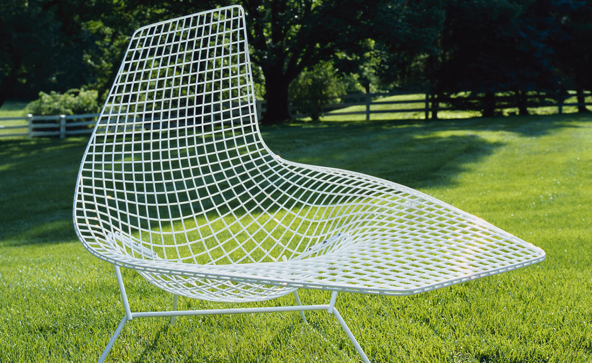 bertoia asymmetric chaise lounge