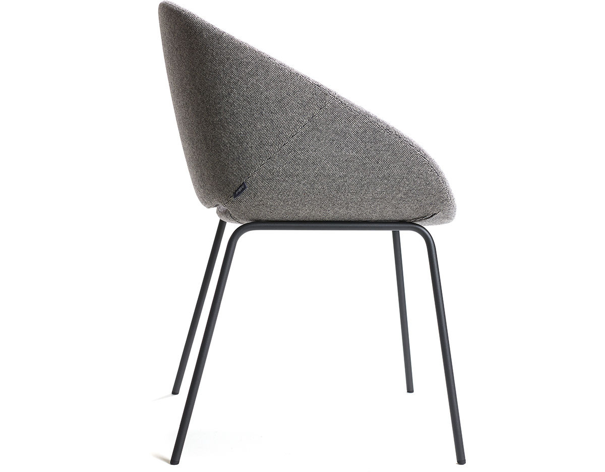 beso 4 leg armchair
