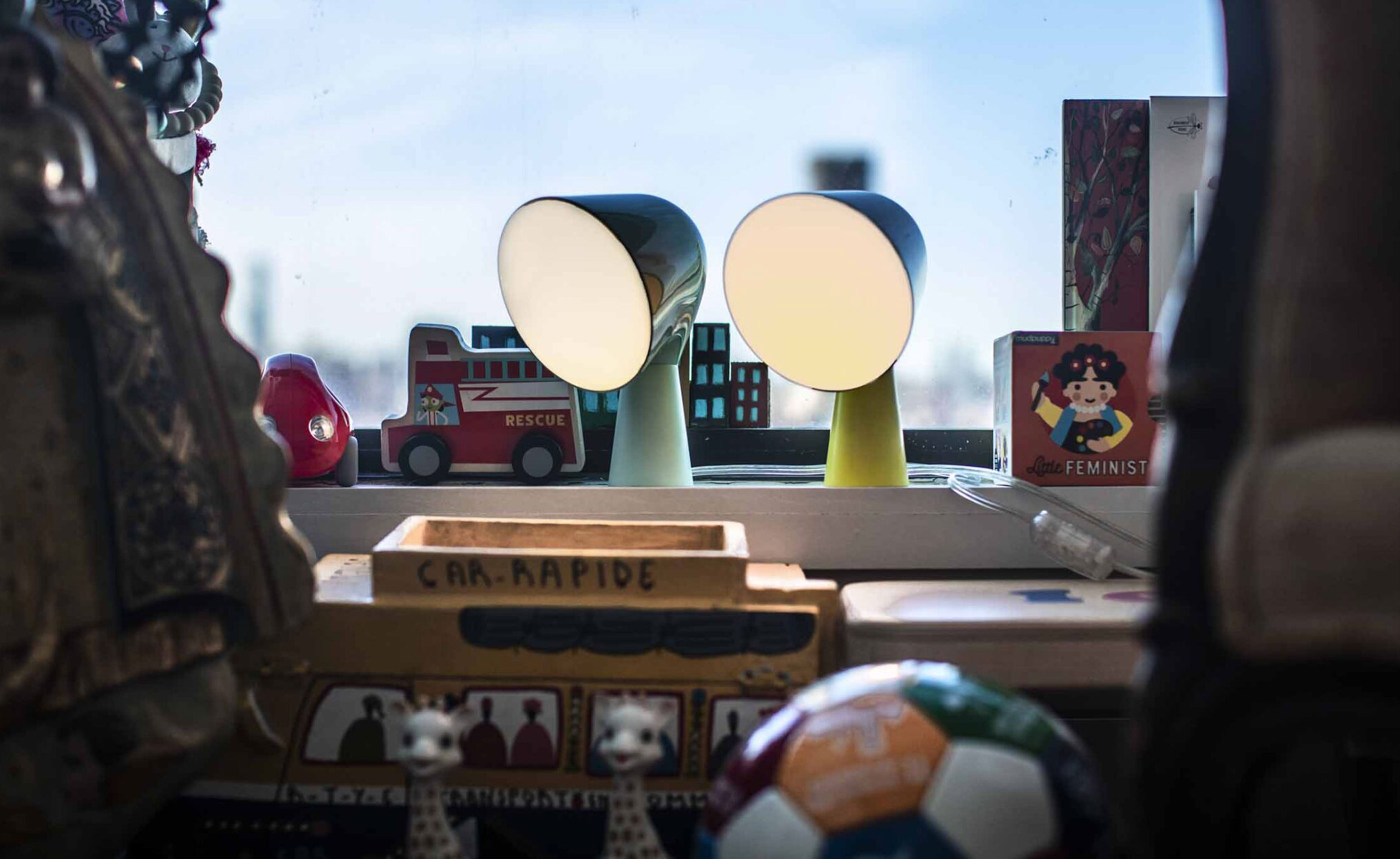 binic table lamp