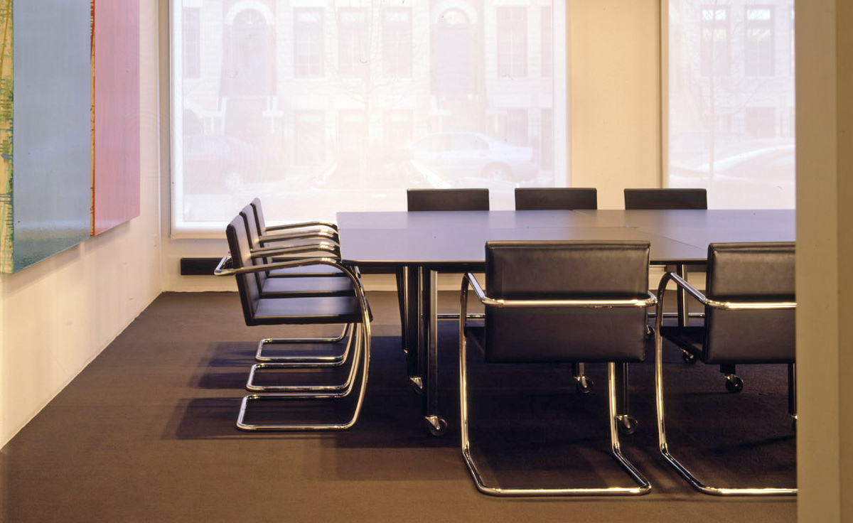 brno chair with tubular steel frame