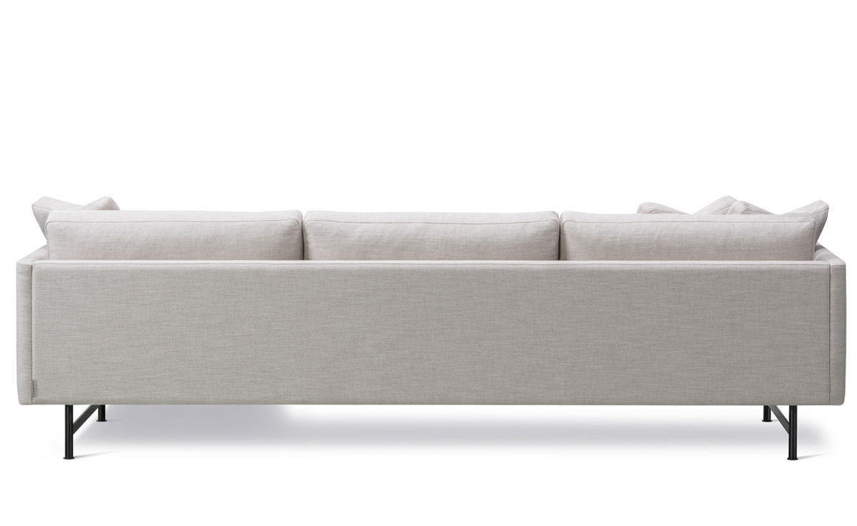 calmo 80 three seat sofa with chaise & metal base