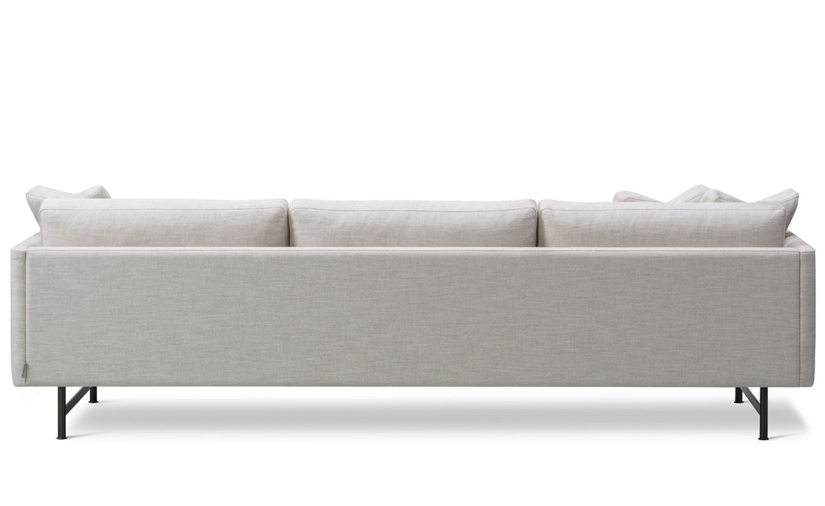 calmo 80 three seat sofa with metal base