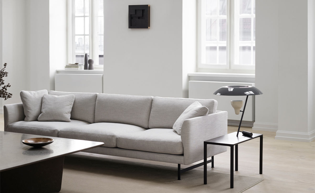 calmo 80 three seat sofa with metal base