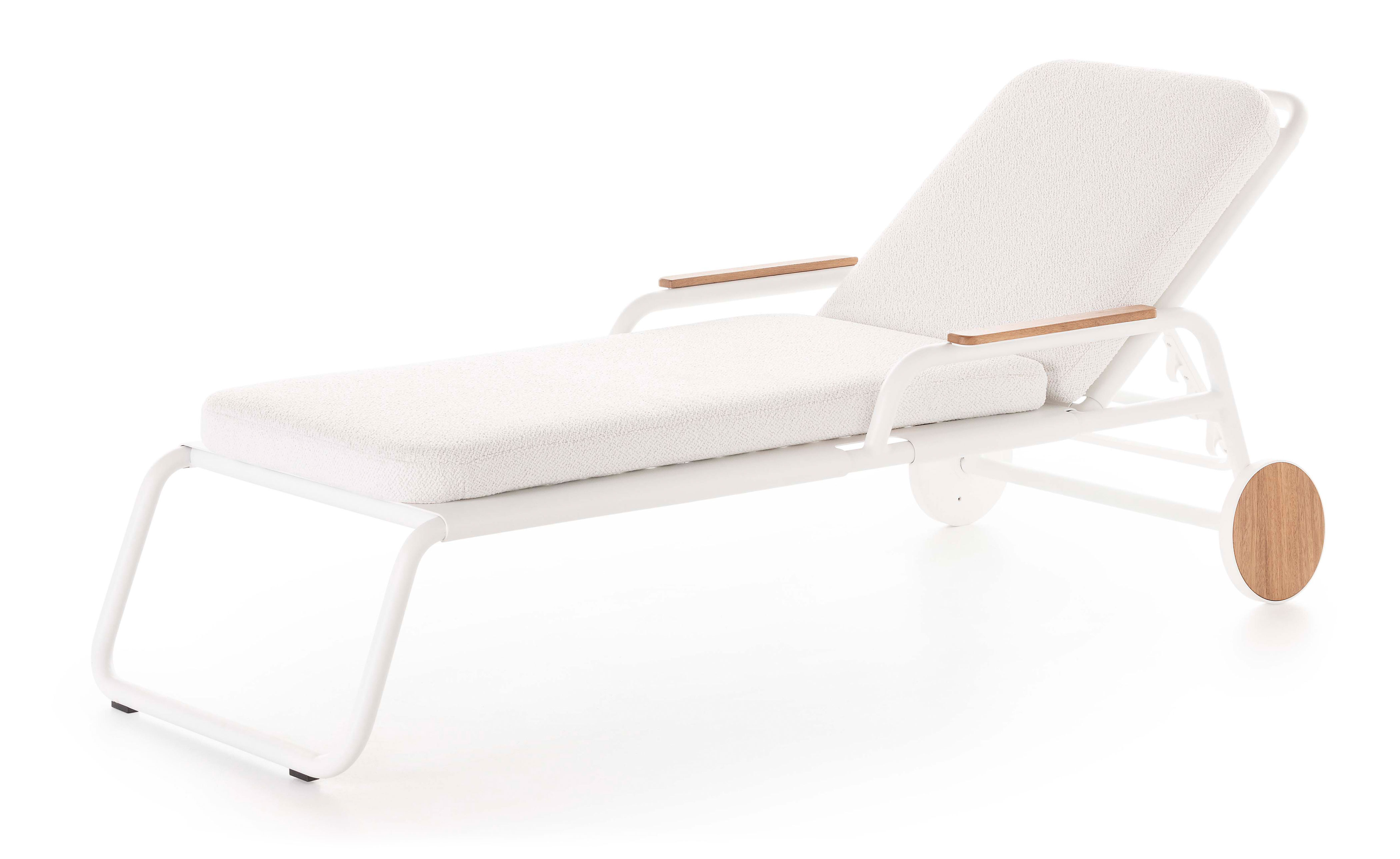 Capa Chaise Lounge