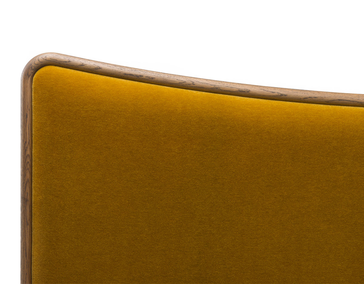 carlton queen size bed 061aq