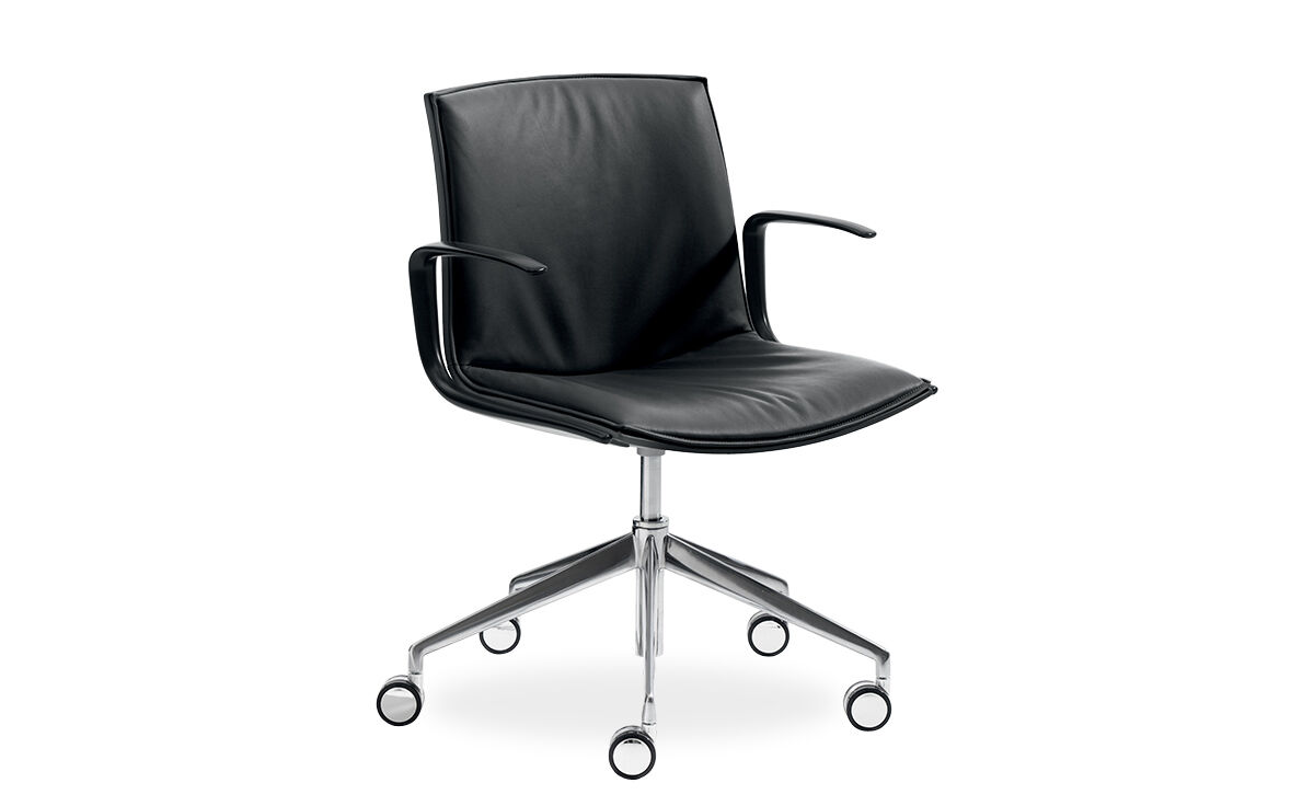 catifa up soft chair with five star base