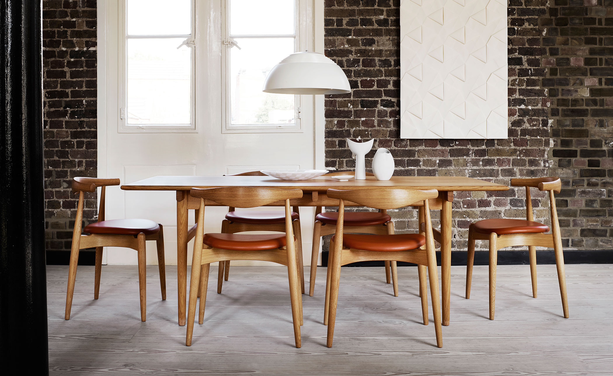 CH327 Dining Table
