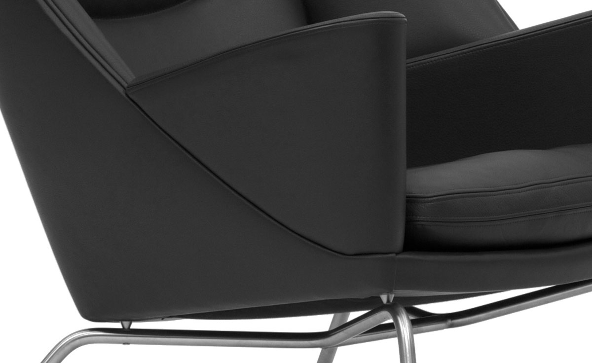 ch468 oculus lounge chair & ch446 footrest