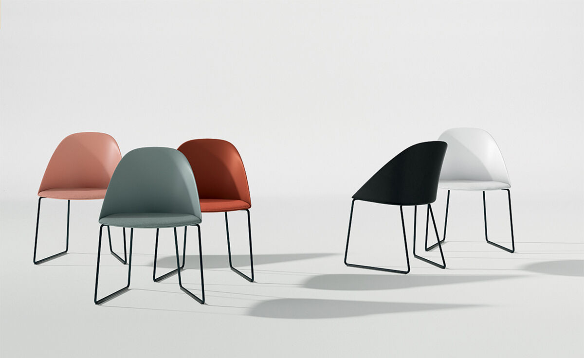 cila polypropylene chair with sled base