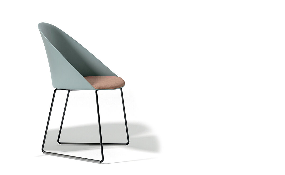 cila polypropylene chair with sled base