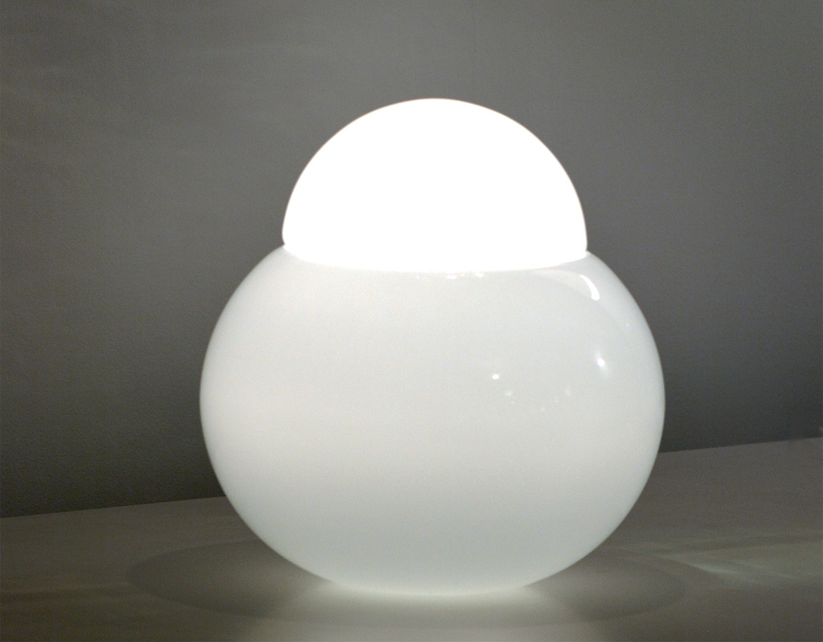 daruma table lamp