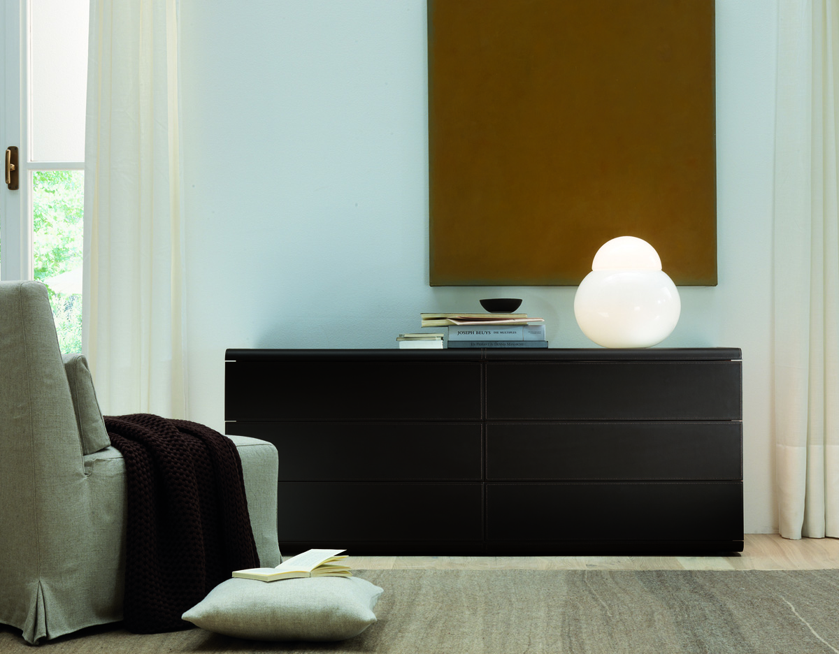 daruma table lamp