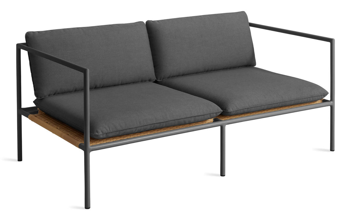 dog days outdoor 2 seat sofa