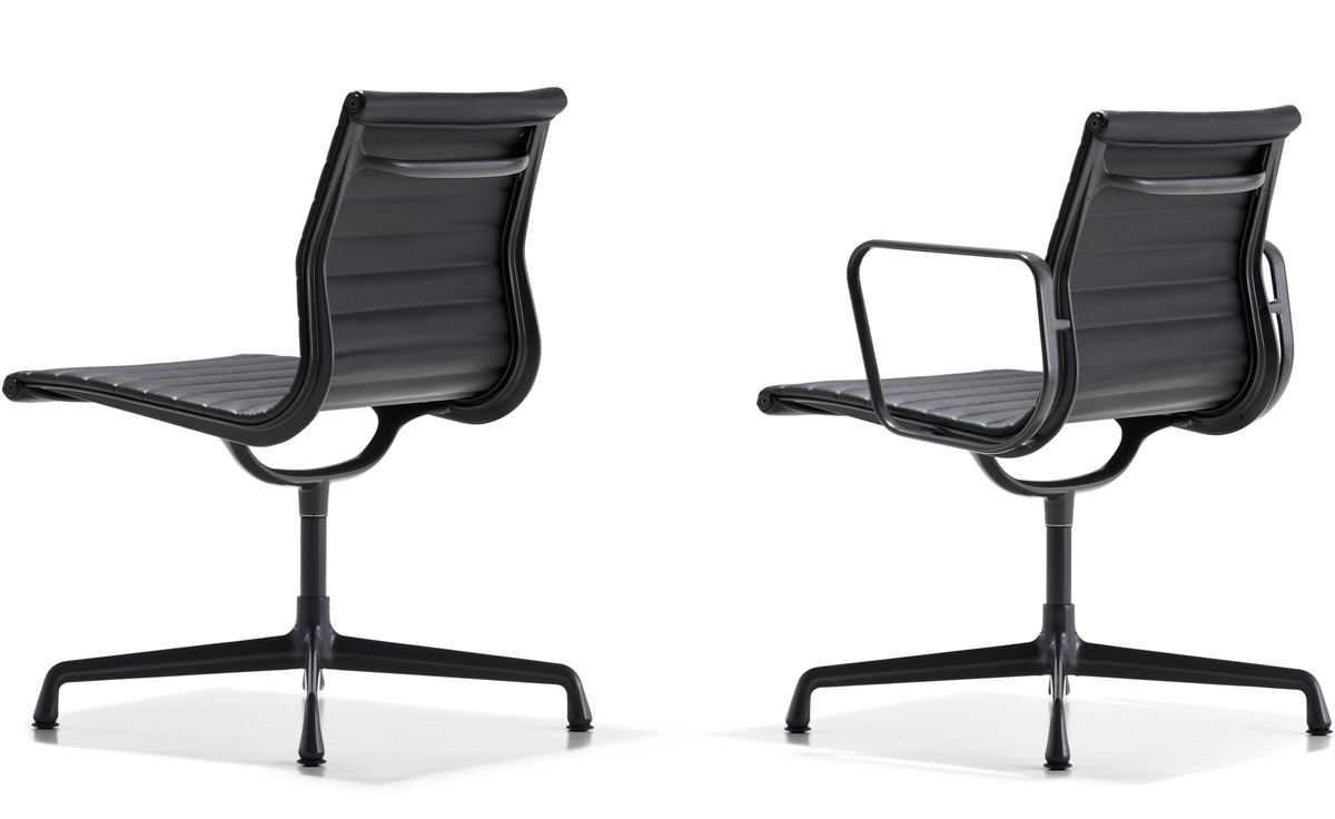 eames® aluminum group side chair