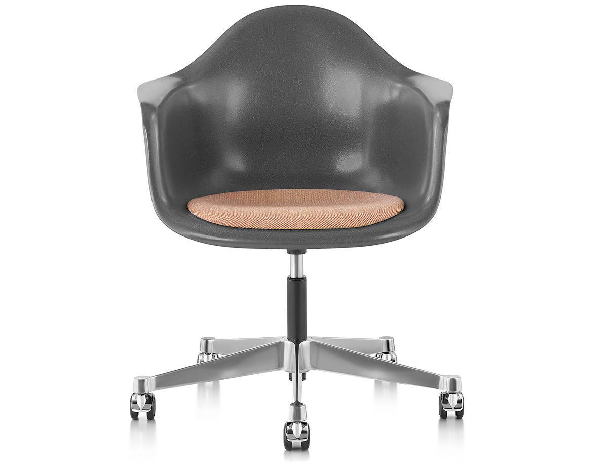 eames® armchair with task base