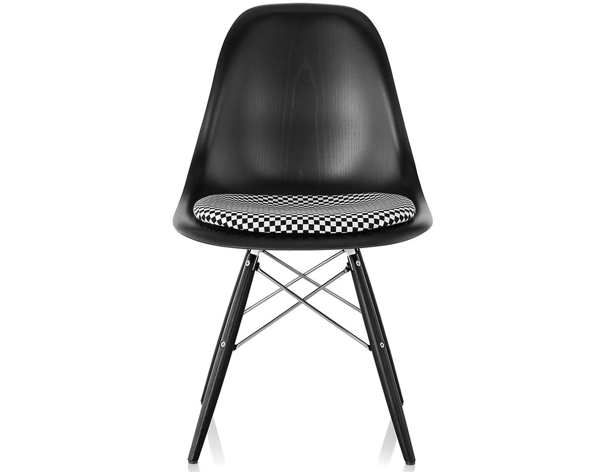 eames® dowel base wood side chair with seat pad
