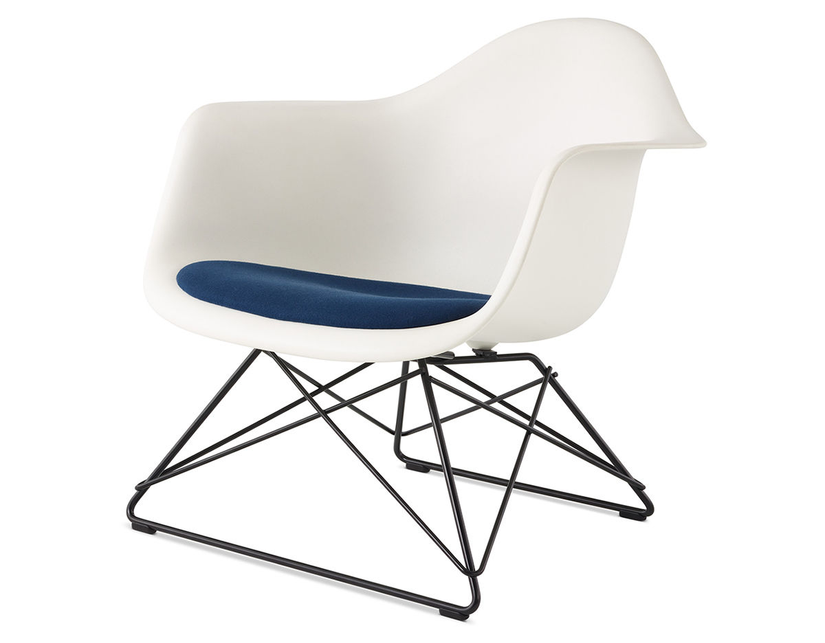 eames® molded armchair with low wire base and seat pad
