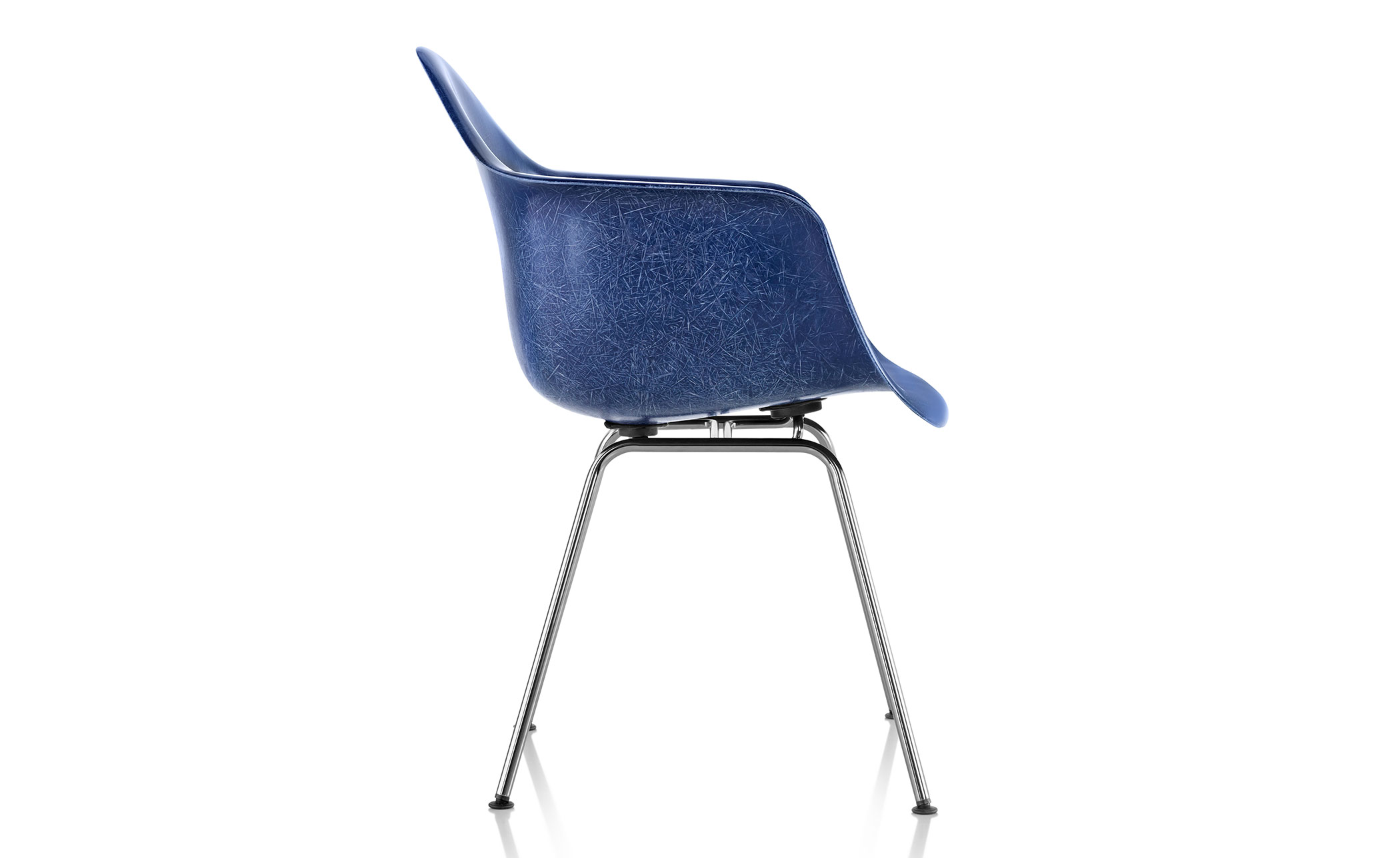 eames® molded fiberglass armchair with 4 leg base